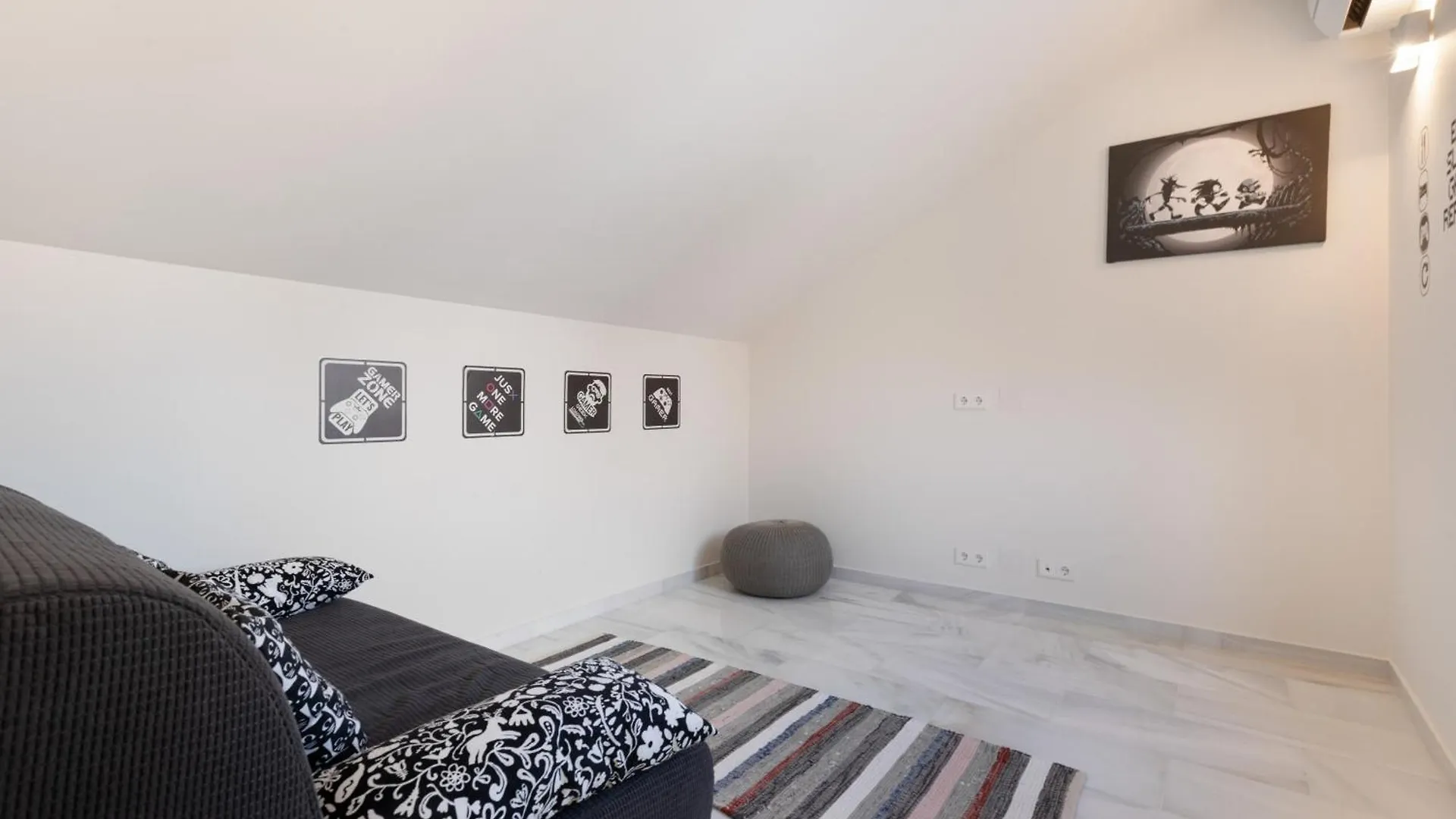 Luxurious And Modern Family Home Málaga 0*,