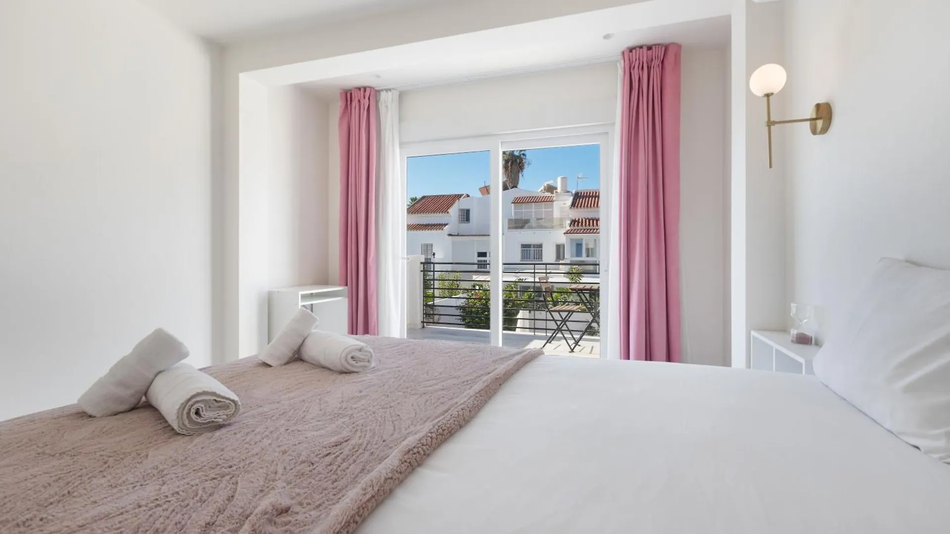 Luxurious And Modern Family Home Málaga Villa